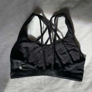Lululemon sports bra